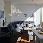 Luxury Apartment Near The Sea